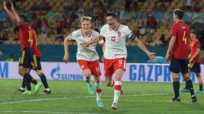 A lengyel futballválogatott nem hajlandó kiállni az oroszok ellen