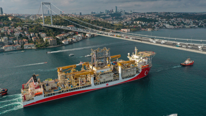Elkezdődött a vitatott Isztambul-csatorna építése