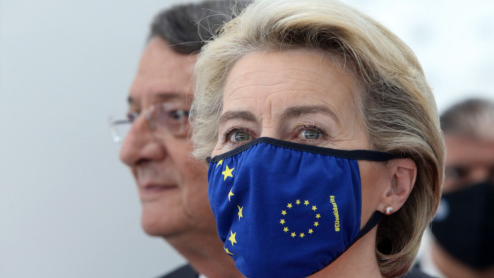 Az EP meg akarja fosztani a nemzetállamokat a külpolitikai vétó lehetőségétől
