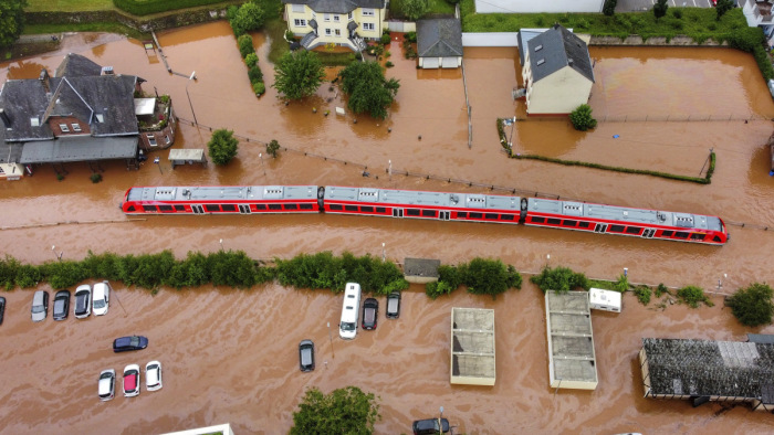 Nyolcvan fölött a németországi áradások halálos áldozatainak száma