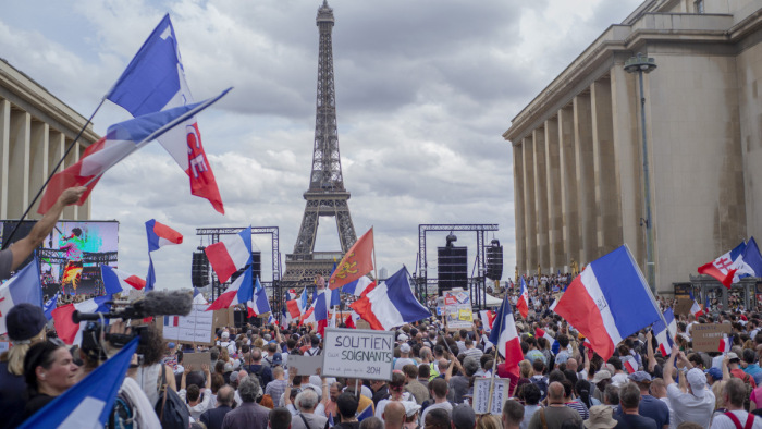 Eddig inkább jó tett Emmanuel Macronnak a sok tüntetés