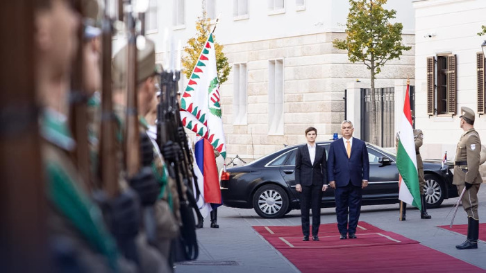 Orbán Viktor: Szerbiával együtt védjük meg Európát a migránshullámtól