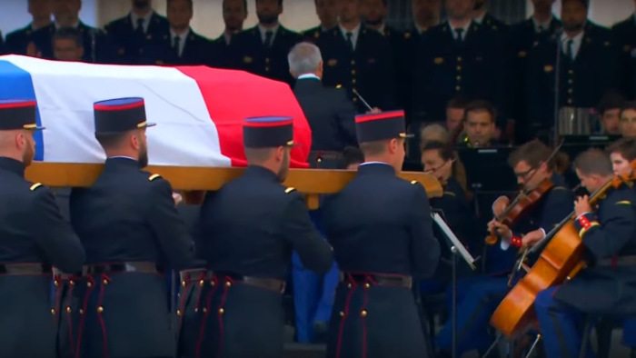 Jean-Paul Belmondo temetésén A profi zenéje is felcsendült - videó