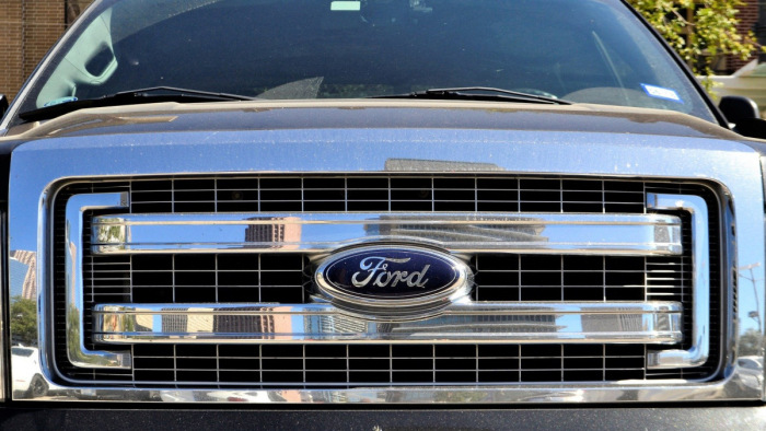 Gyáróriásokat épít a Ford elektromos autói miatt