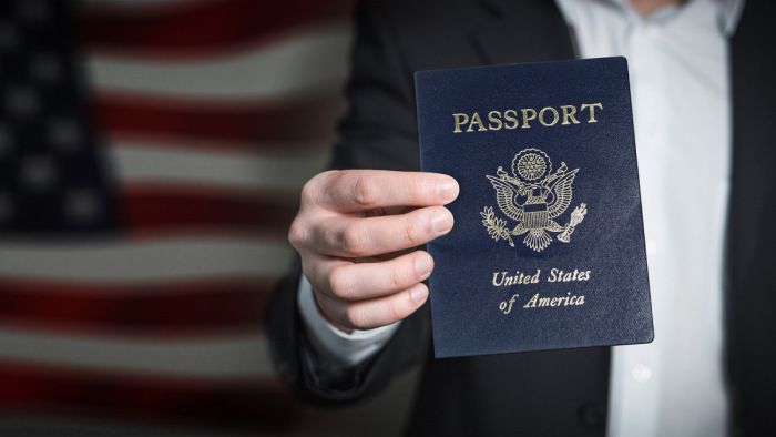 Az amerikai külügyminisztérium kibocsátotta az első, X-gender jelzésű útlevelet