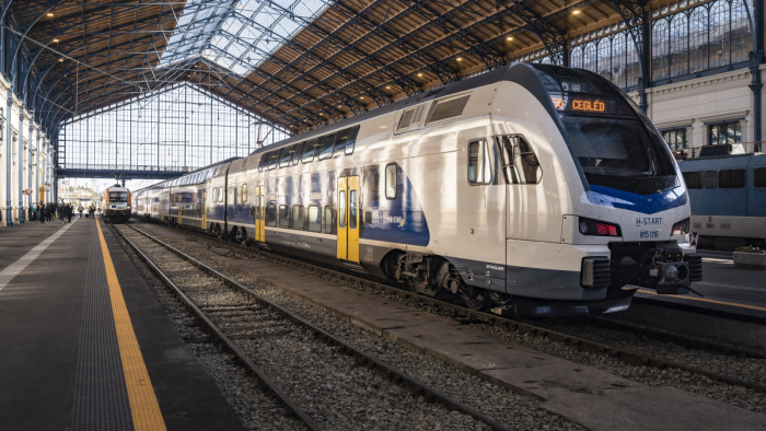 Újabb emeletes vonatokon lehet utazni