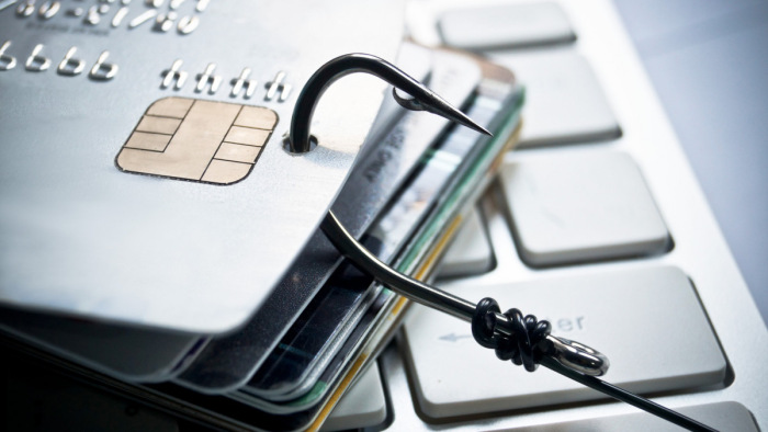 Veszélyes bankkártyacsalásra figyelmeztet a Visa – itt vannak a részletek
