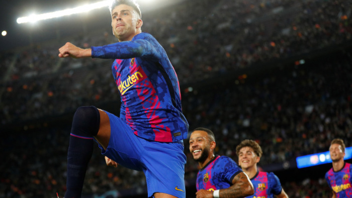 Az életben maradásért játszik a Barcelona Münchenben – sport a tévében