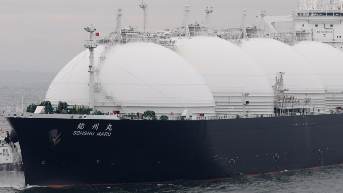 Ázsiából térítenek el LNG-szállítmányokat az áramszünettől tartó európaiak