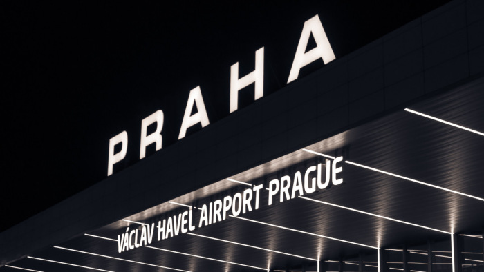 Magyar cég és a robotja takaríthatja a prágai repülőteret is