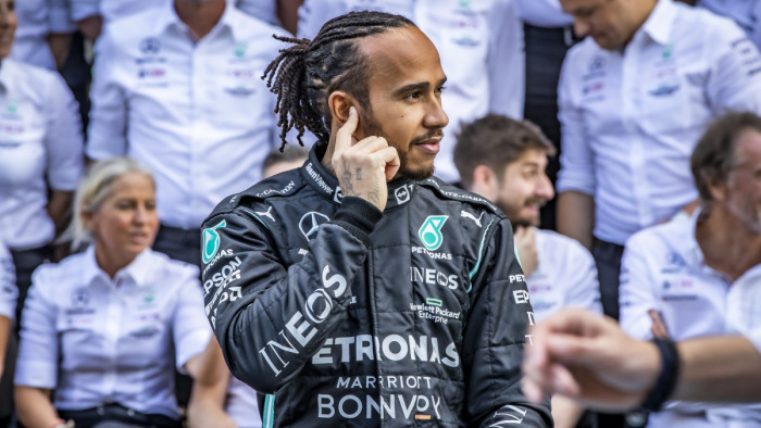 Lewis Hamilton határozott kijelentést tett