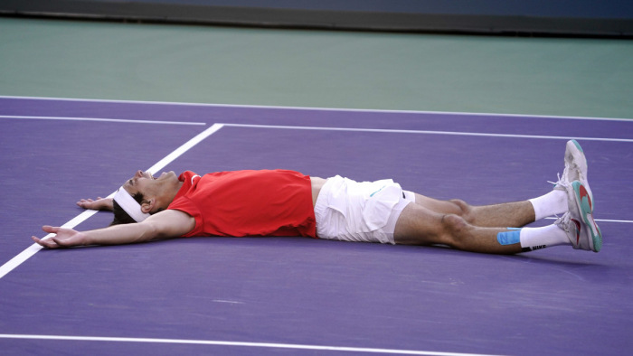 Rafael Nadal naptárából egymás után esnek ki a tenisztornák