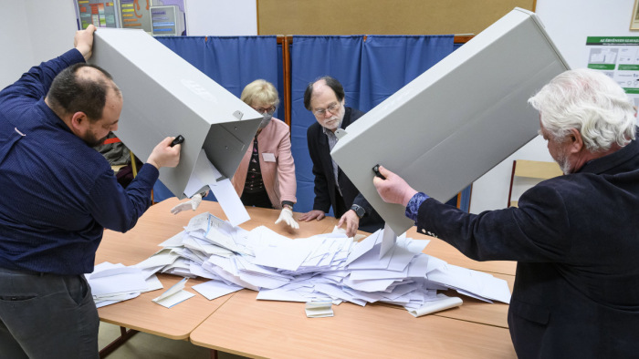 Az egyéni választókerületek állása – az átjelentkezők és a külföldi szavazatok nélkül
