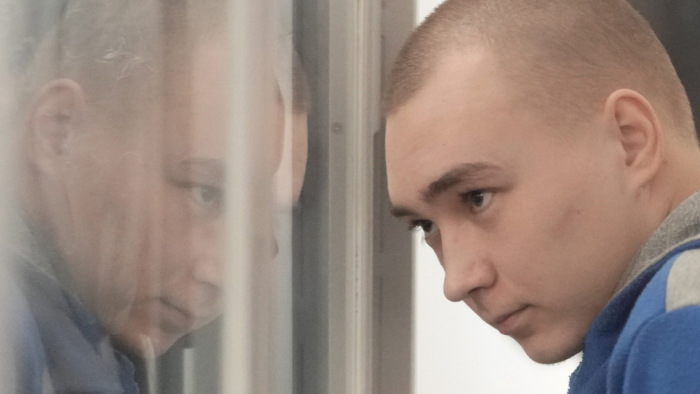 Életfogytiglanit kapott a háborús bűn miatt perbe fogott orosz katona