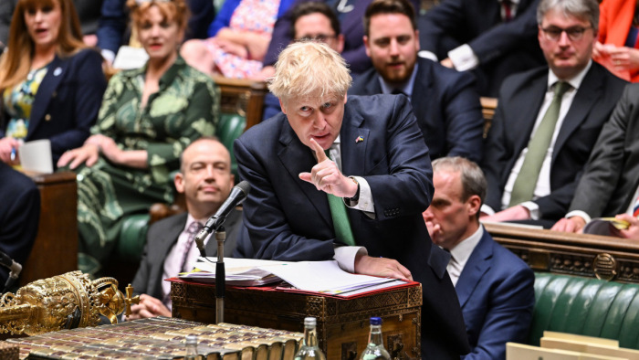 Két nagy pofon Boris Johnsonnak, de nem izgatja
