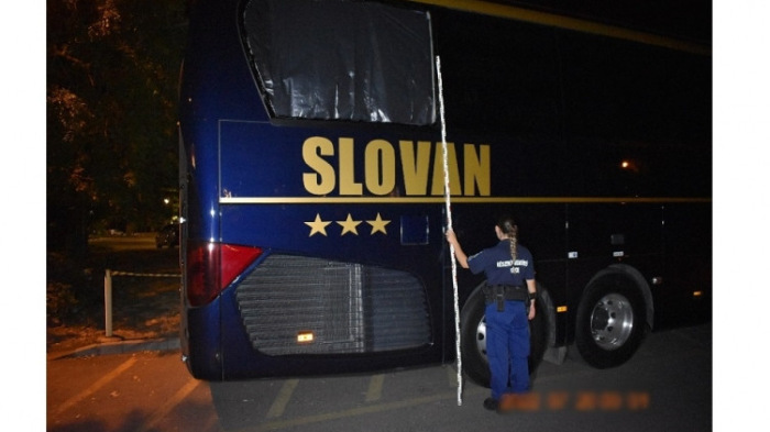 Gyorsan elítélték a Slovan Bratislava buszának magyar támadóját