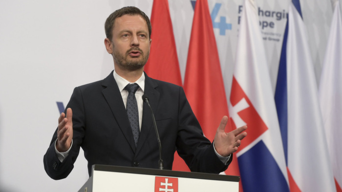 Új pártot alakít a miniszterelnök Szlovákiában