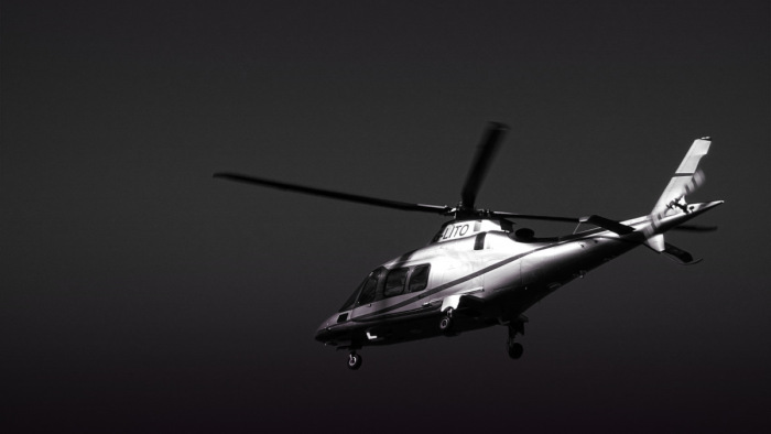 Járó rotor mellett pattant ki a helikopterből, szörnyű tragédia történt