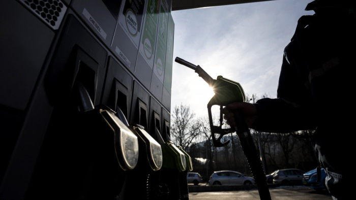 Csökken a benzin és a gázolaj piaci ára