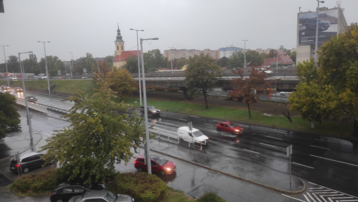 Betett Budapest közlekedésének a délutáni vihar