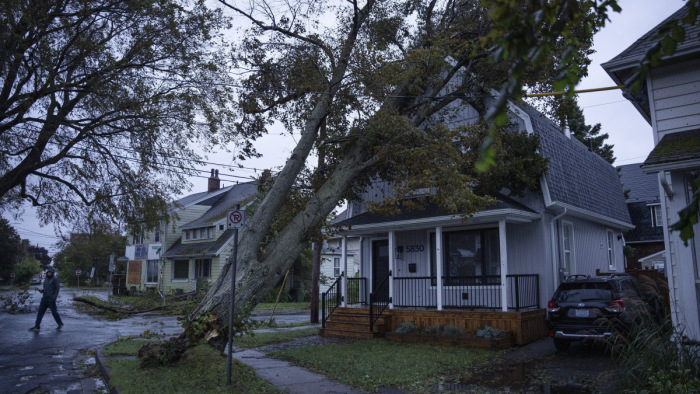 Példátlan pusztítást okozott Kanadában a Fiona hurrikán