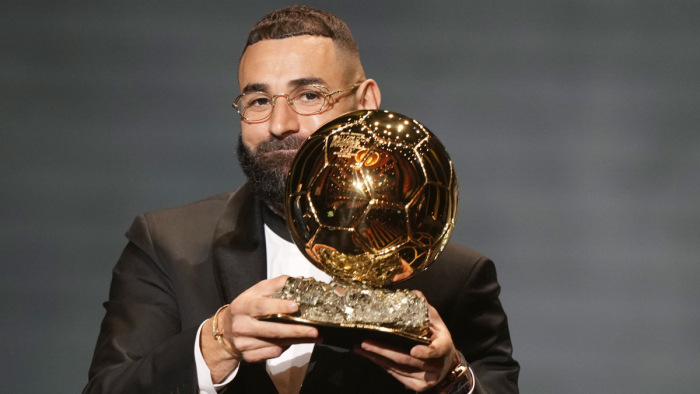 Dráma a franciáknál: Karim Benzema már el is hagyta Katart