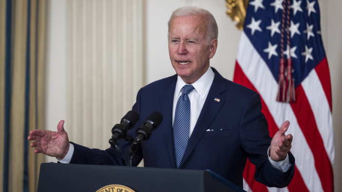 Joe Biden: nagyon veszélyes, hogy Putyin folyton atomfegyverekről beszél