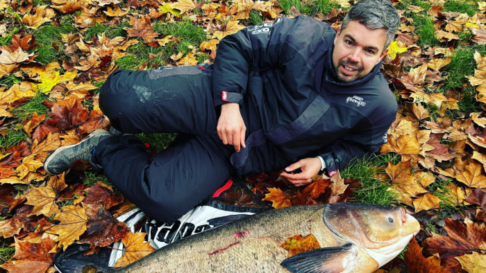 Kifogta a 32 kilós halat, majd szétrobbant a botja - fotók