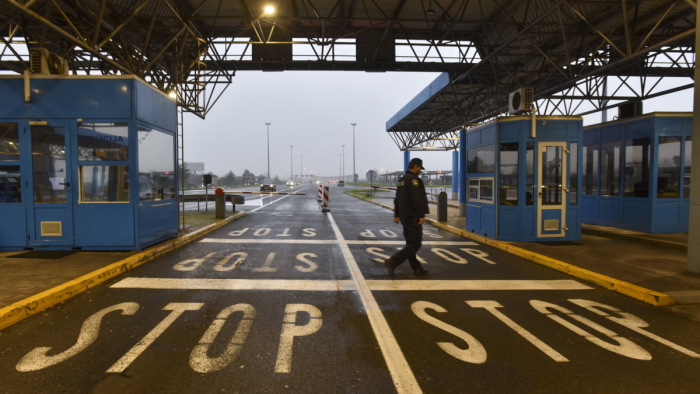 Ausztria ragaszkodik a schengeni vétóhoz, de tárgyalni akar  Bulgáriával és Romániával