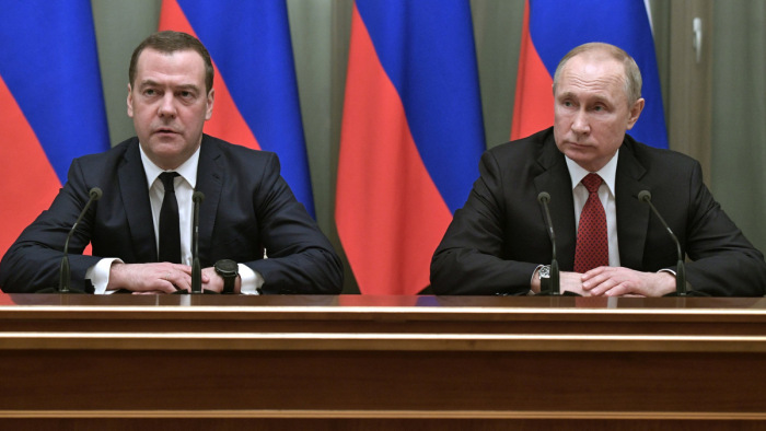 Hadüzenetet emlegetett Dmitrij Medvegyev a briteket figyelmeztetve