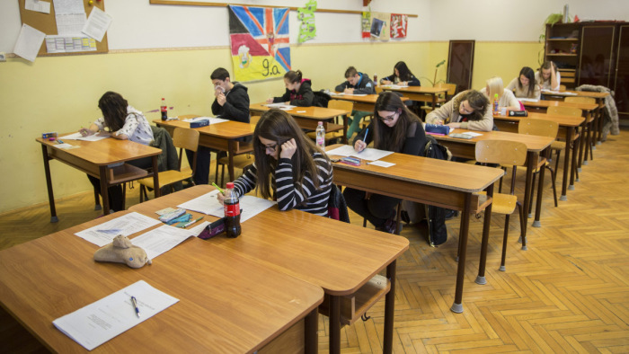 Középiskolai felvételi: a magyarral nem volt gond, a matekkal viszont…