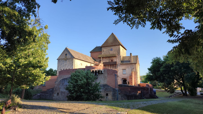 Új külsőt kap Magyarország egyetlen reneszánsz várkastélyának környezete