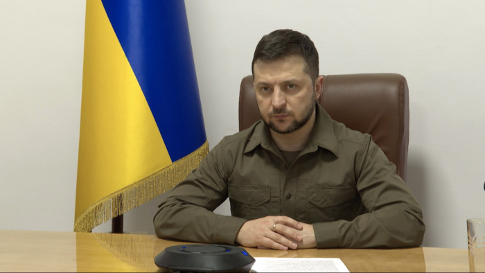 Volodimir Zelenszkij aláírta az ukrán nyelvtörvény módosítását