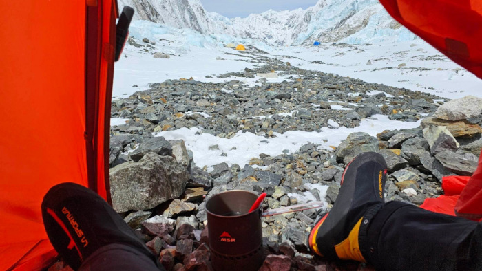 Halálzóna – Milyen veszélyeknek vannak kitéve a hegymászók 8000 méter fölött?