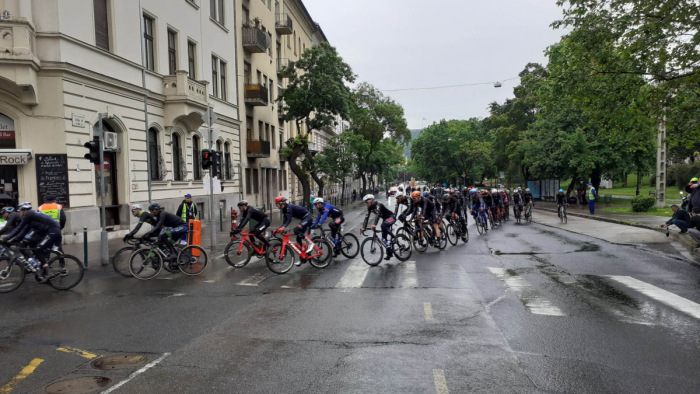 Kilőtte az időjárás a Tour de Hongrie budapesti záróetapját
