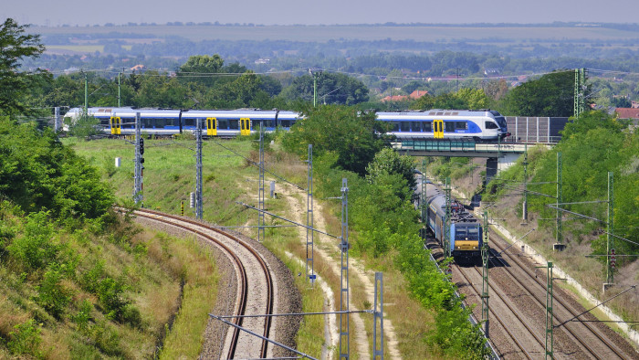 Kucsfontosságú vasútvonalat nyitnak meg Budapest határában