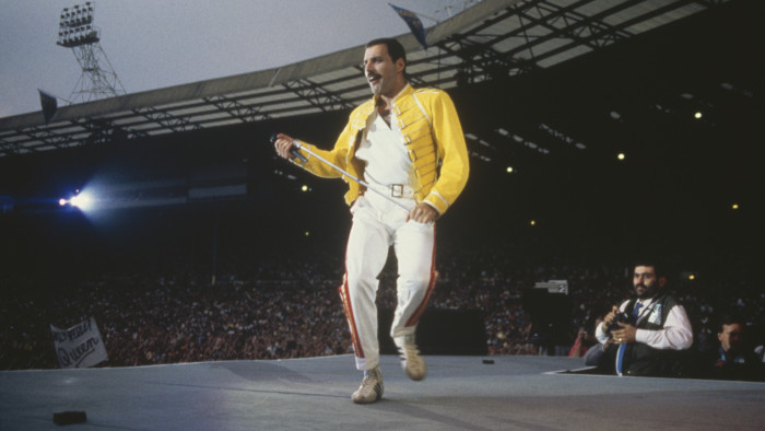 Freddie Mercury történelmi rekordot döntött, lekörözve John Lennont