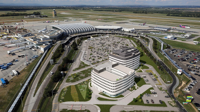 Új, látványos épülettel gazdagodik a Liszt Ferenc repülőtér