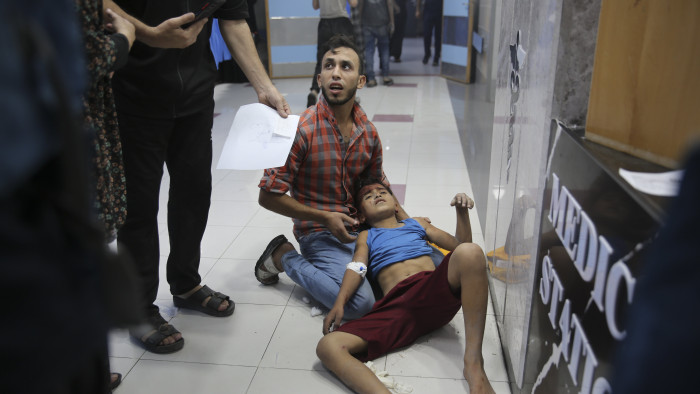 Hajszálnyira van a teljes katasztrófa a Gázai övezetben - összefoglaló