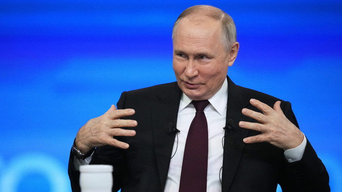 Vlagyimir Putyin bátor: az orosz gazdaság előz minden európait