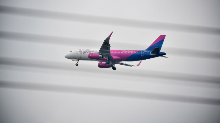 20 légitársaság ellen indítanak eljárást a zöldre festés miatt