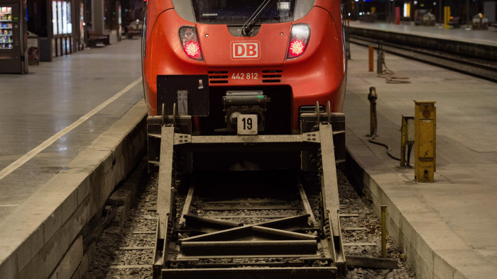 Brutális veszteséget okoznak a vasúti sztrájkok Németországban