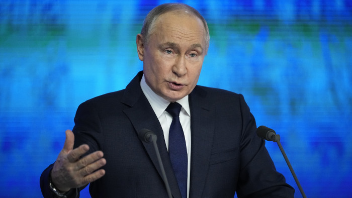 Vlagyimir Putyin elmondta, milyen ukrajnai demilitarizált övezetet képzel el