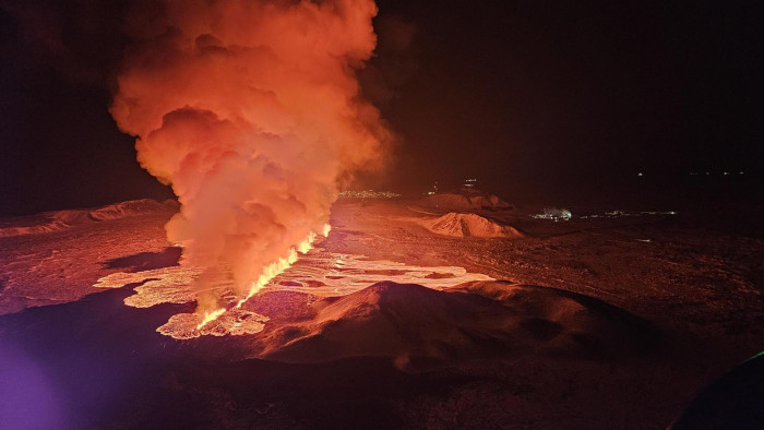 Naponta nyolc millimétert emelkedik Izland talaja, és szakad is ketté – videók