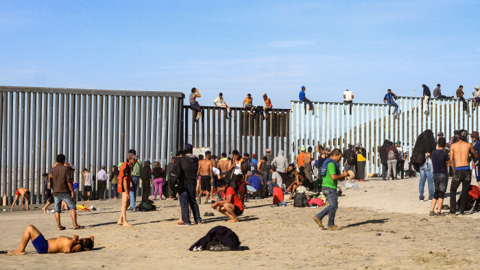 Nem várt helyről is érkeznek az USA-ba migránsok, méghozzá már tömegesen