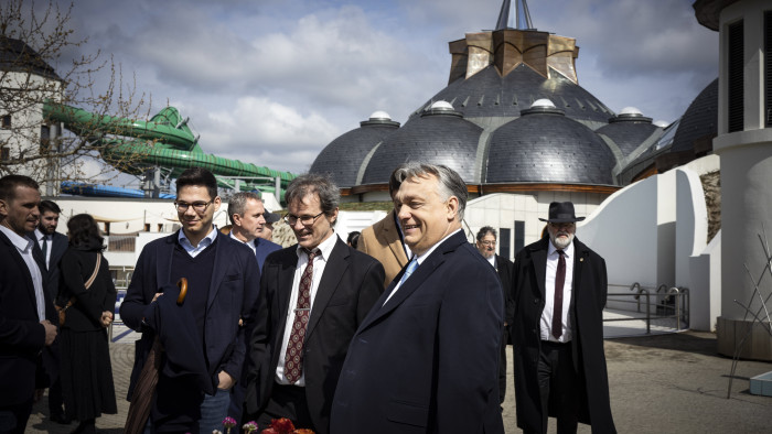 Fürdőbe ment Orbán Viktor