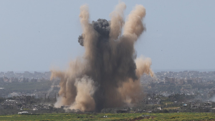 Izraeli légicsapást érte dél-Libanont