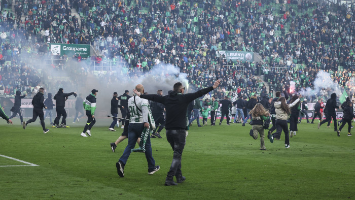 Fegyelmi eljárás indult a Ferencváros bajnoki címét ünneplő szurkolók miatt