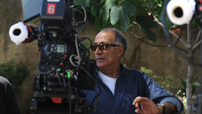 Elhunyt Abbas Kiarostami Arany Pálma-díjas iráni filmrendező