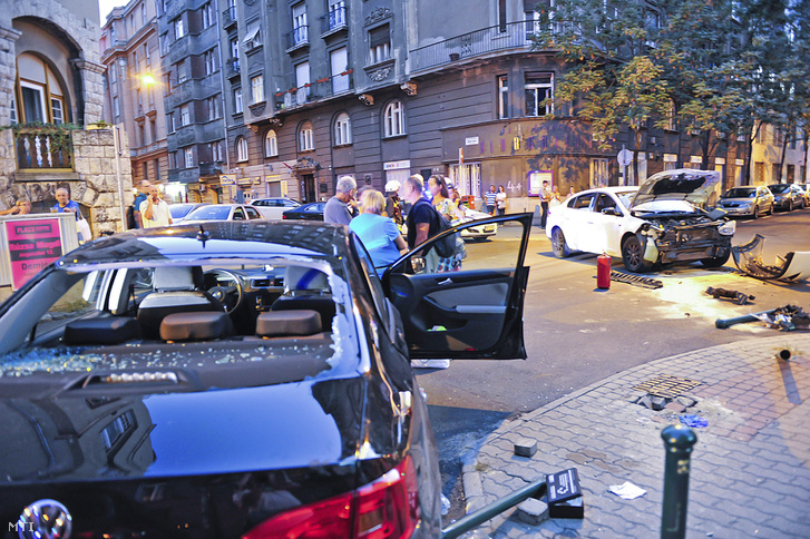 Súlyos baleset Budapesten